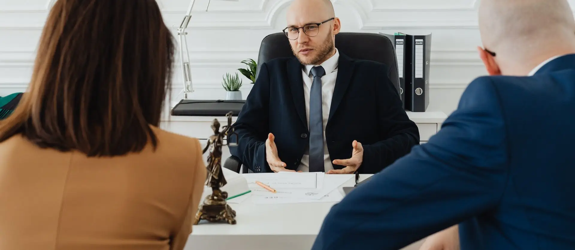 Paying a Bail Bond Agent or a Lawyer : or Both?